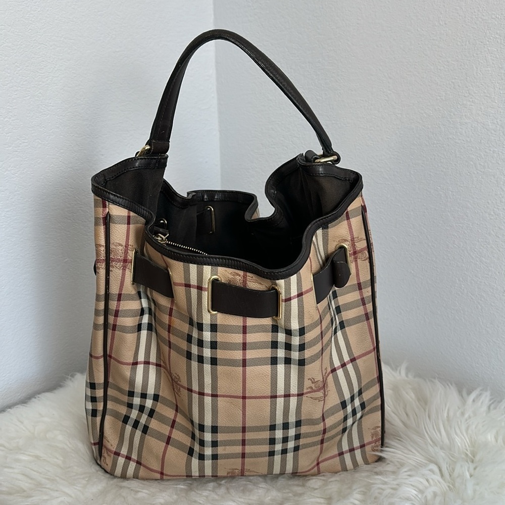 💯Authentic BURBERRY Haymarket Check Medium Walden Belted Hobo Bag🍀 - Picture 9 of 17